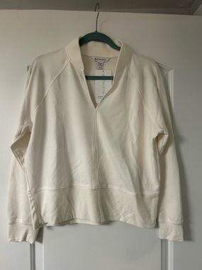 Athleta Eastbound sweatshirt